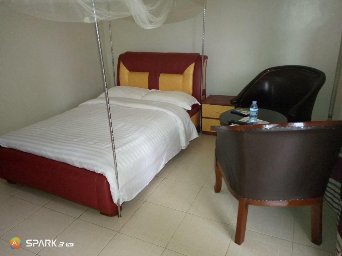 Country Motel Koboko Arua Екстер'єр фото